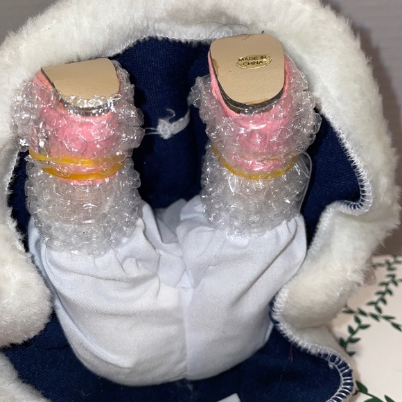 January porcelain Collection dolls  ltd box design .New  In Box , Beautiful Doll - Picture 5 of 7